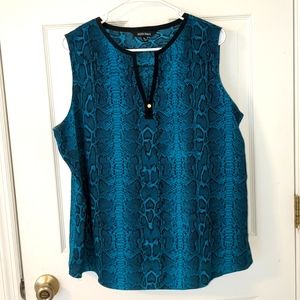 3/$30 Like New Ellen Tracy XL Teal Snake Print Career Blouse. Bundle and Save!